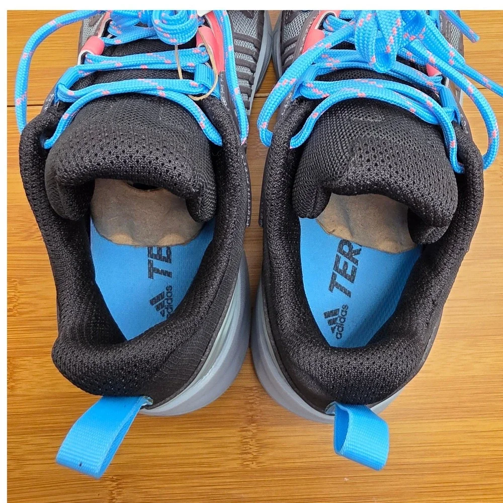 Adidas Terrex Swift R3 Hiking Shoes Grey Black Blue Pink GW2725 Womens 7